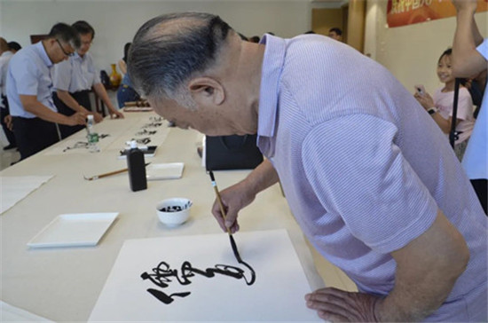 庆祝建党101周年儒风新生活当代艺术家颁奖典礼在济南举行