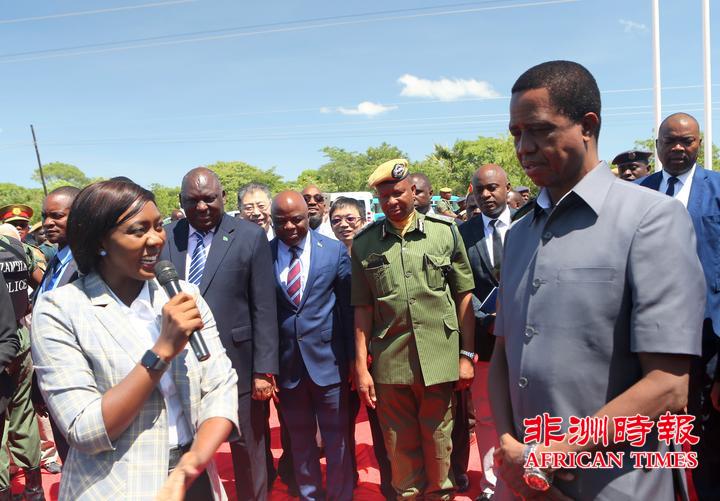 赞比亚总统伦古为卢萨卡华企KINGSLAND项目剪彩